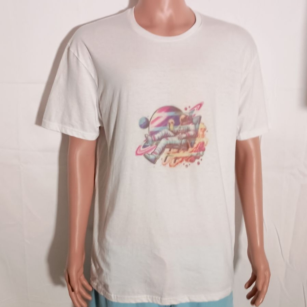 I'm selling t shirts really nice